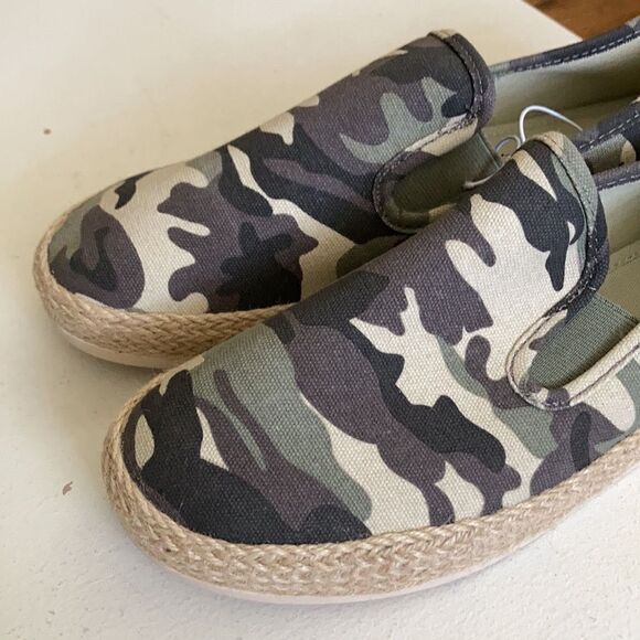 Esprit Camo Espadrille Loafer - Picture 5 of 7